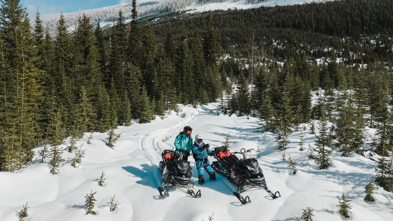 La bande-annonce de la gamme de motoneiges Ski-Doo 2023