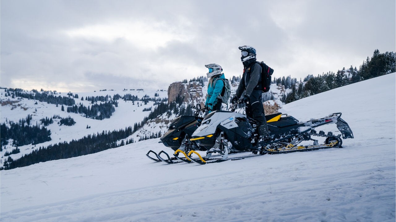 UNSO-CY23-SKI-SledWyo-Life-DSC07839-16x9 - 1