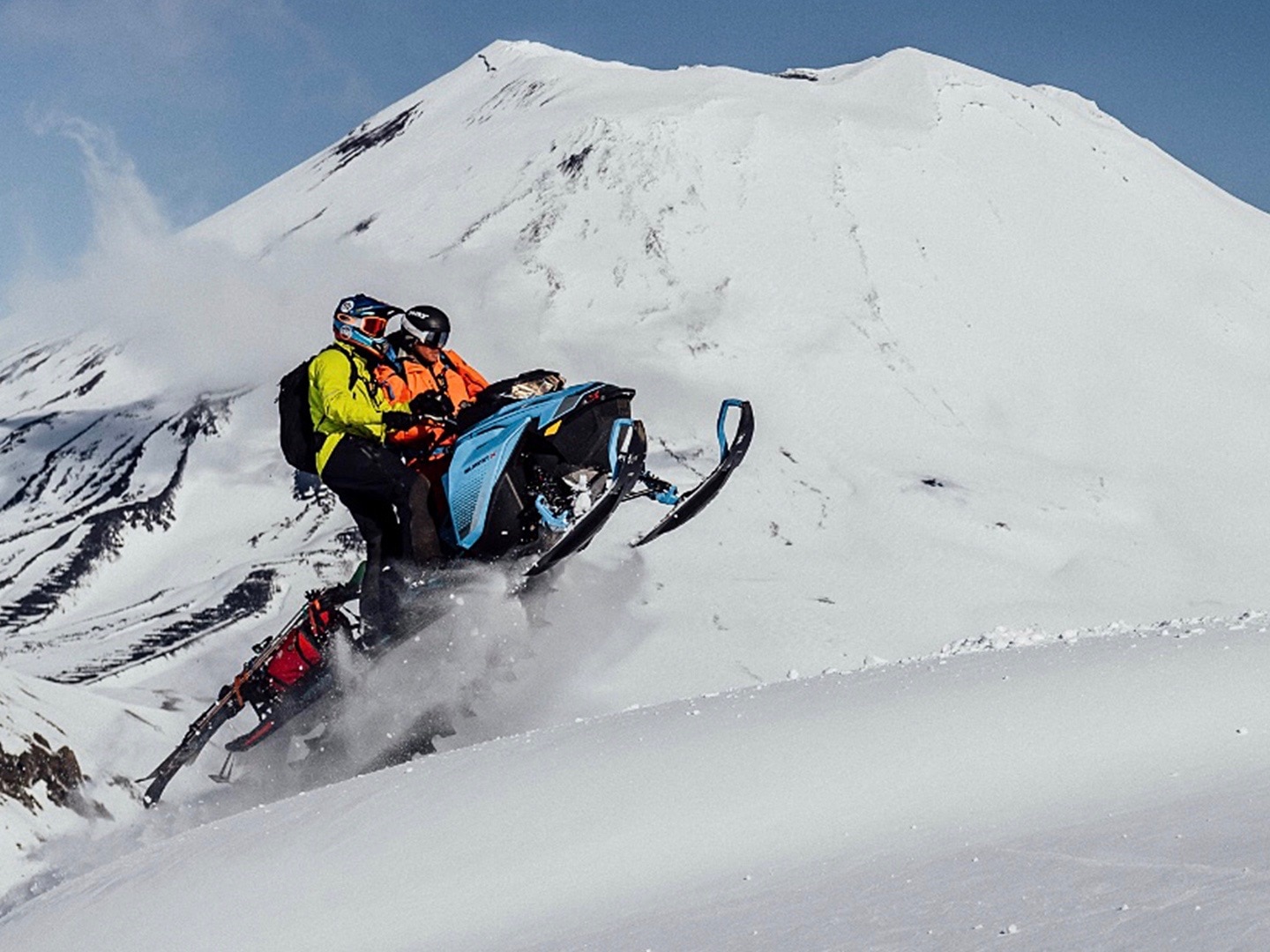 Power sled-skiing in the Andes, Chile