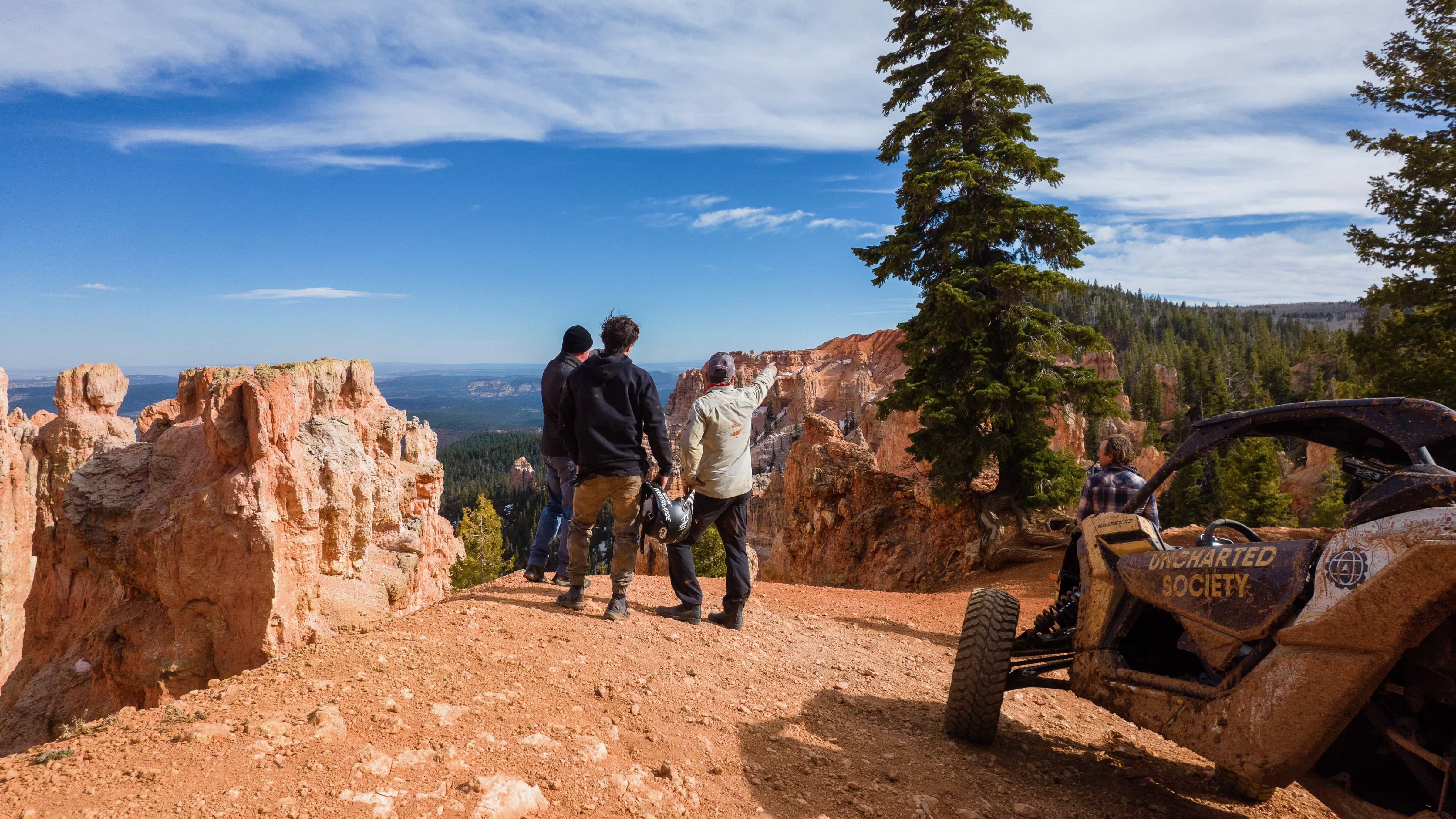 group looking over the Utah landscape