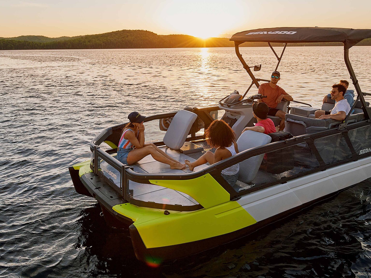 Happy hour aboard the Sea-Doo Switch on the Ottawa River, QC